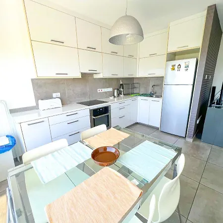 Daire Panoramic Sea View - 2bed Limasol